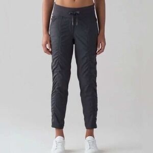 Lululemon Street To Studio Pant II Unlined Women 6 Obsidian Grey Jogger Active